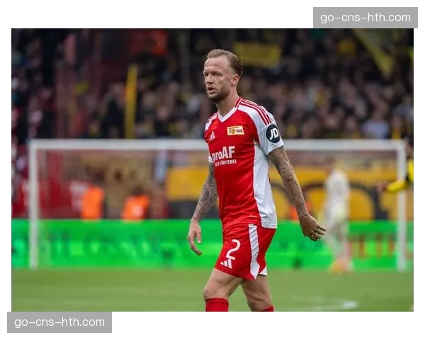 科隆队加练定位球，主帅强调应对柏林联高空优势的策略